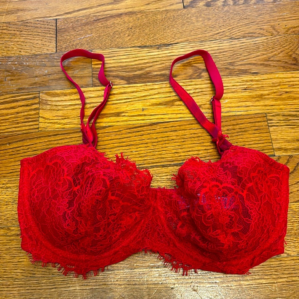 Victoria Secret Unlined Demi 32DD Bra LIKE NEW
